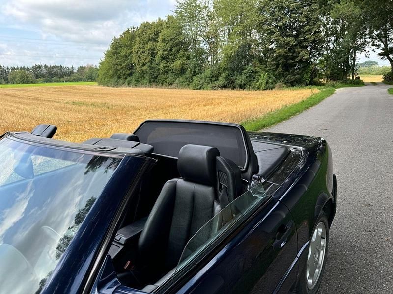Gebraucht Mercedes SL280 193 PS (141 kW) 1995 Blau Cabrio