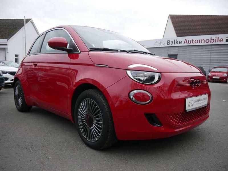 Gebraucht Fiat 500e Red 86 kW (118 PS) 2021 Rot Kleinwagen