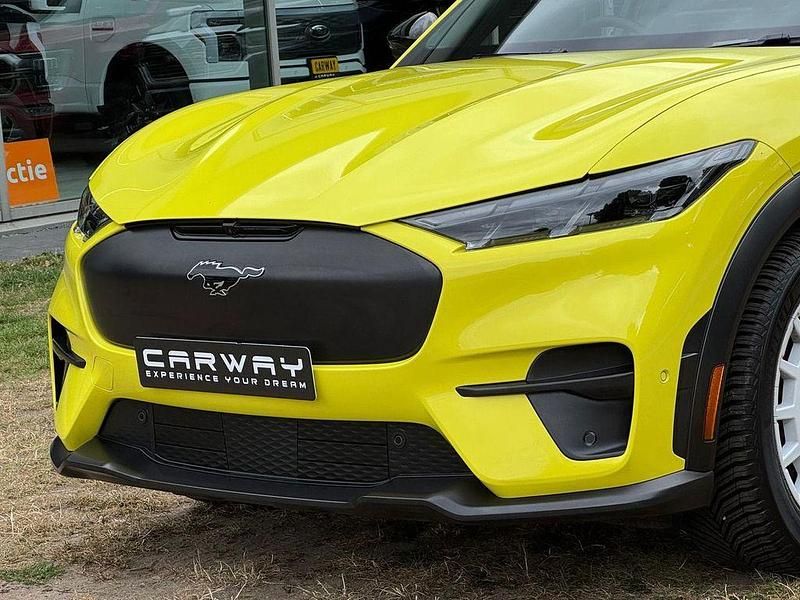 Gebraucht Ford Mustang Mach-E GT 358 kW (487 PS) 2024 Gelb SUV