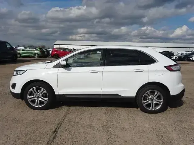 Second-hand Ford Edge Titanium 211 CP (155 kW) 2017 Alb SUV