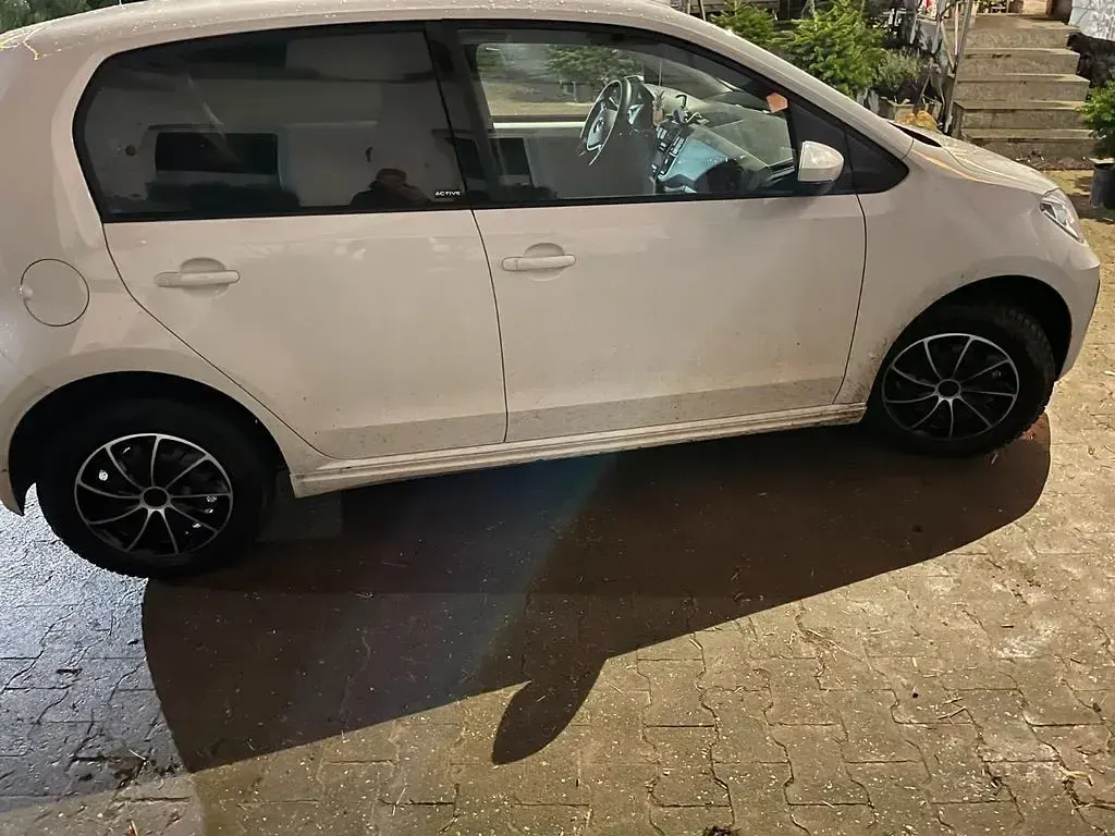 Gebraucht VW e-up! United 61 kW (83 PS) 2021 Weiß Kleinwagen