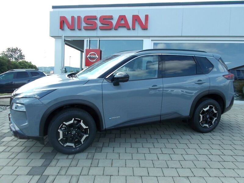Grau Neu 2024 Nissan X-Trail SUV | 43.790 € (Teuer) - Bild 1/4