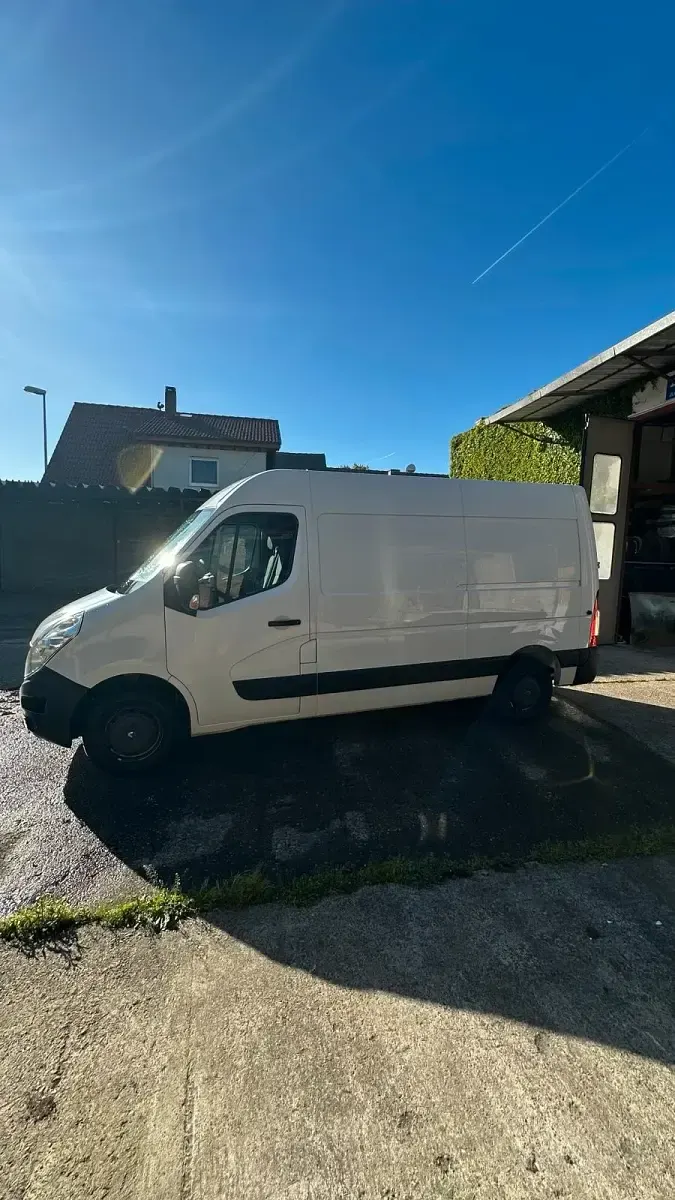 Second-hand Renault Master 130 CP (95 kW) 2019 Alb Van
