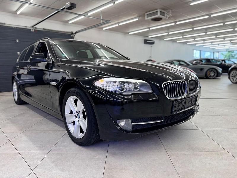 Schwarz Gebraucht 2010 BMW 520 Kombi | 6.550 € (Guter Preis) - Bild 1/4