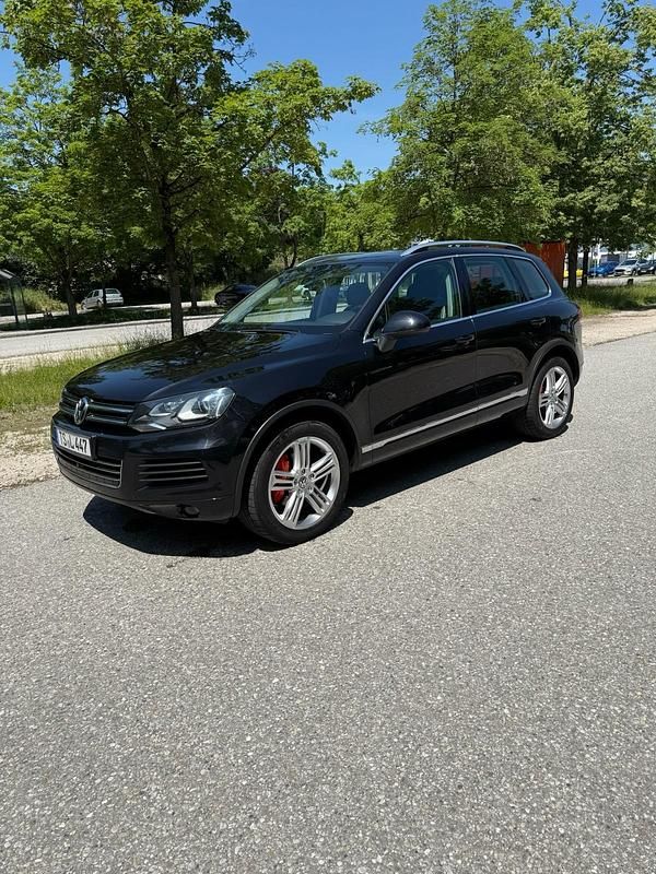 Schwarz Gebraucht 2010 VW Touareg SUV | 10.900 € (Guter Preis) - Bild 1/4