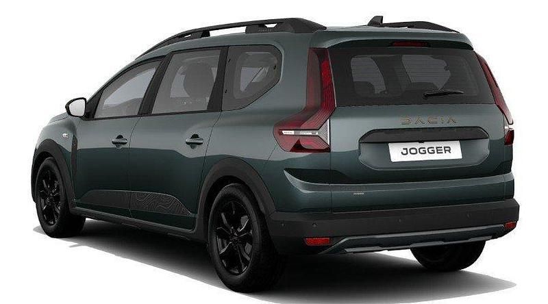 Neu Dacia Jogger Extreme 141 PS (103 kW) 2025 Zedergrün Van / Kleinbus