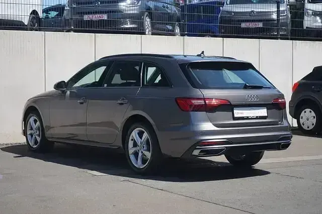 Gebraucht Audi A4 Comfort 150 PS (110 kW) 2019 Grau Kombi
