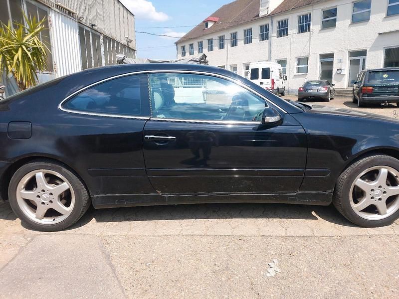 Gebraucht Mercedes CLK200 AMG 163 PS (119 kW) 2000 Schwarz Coupé