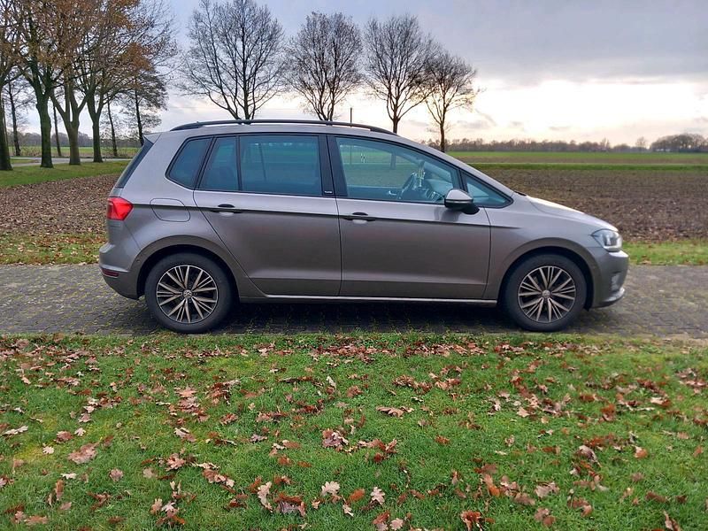 Gebraucht VW Golf VII 2016 Grau Kleinwagen
