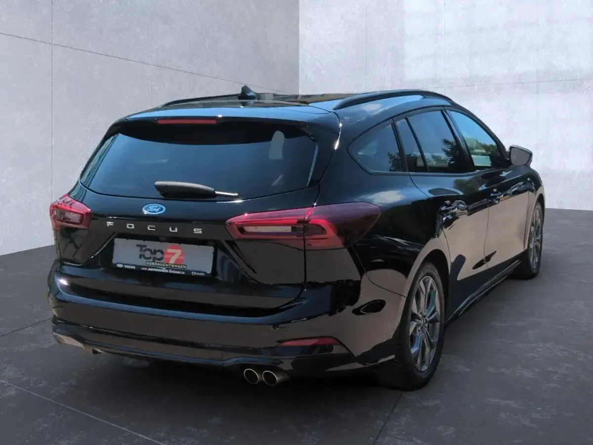 Gebraucht Ford Focus ST-Line X 155 PS (114 kW) 2024 Schwarz Kombi