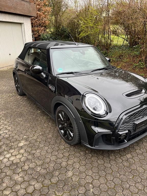 Gebraucht Mini John Cooper Works 178 PS (130 kW) 2021 Schwarz Kleinwagen