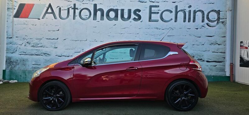 Rot Gebraucht 2012 Peugeot 208 Allure Kleinwagen | 6.390 € (Fairer Preis) - Bild 1/4