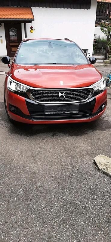 Orange Gebraucht 2016 Citroën DS4 Kleinwagen | 11.998 € - Bild 1/4
