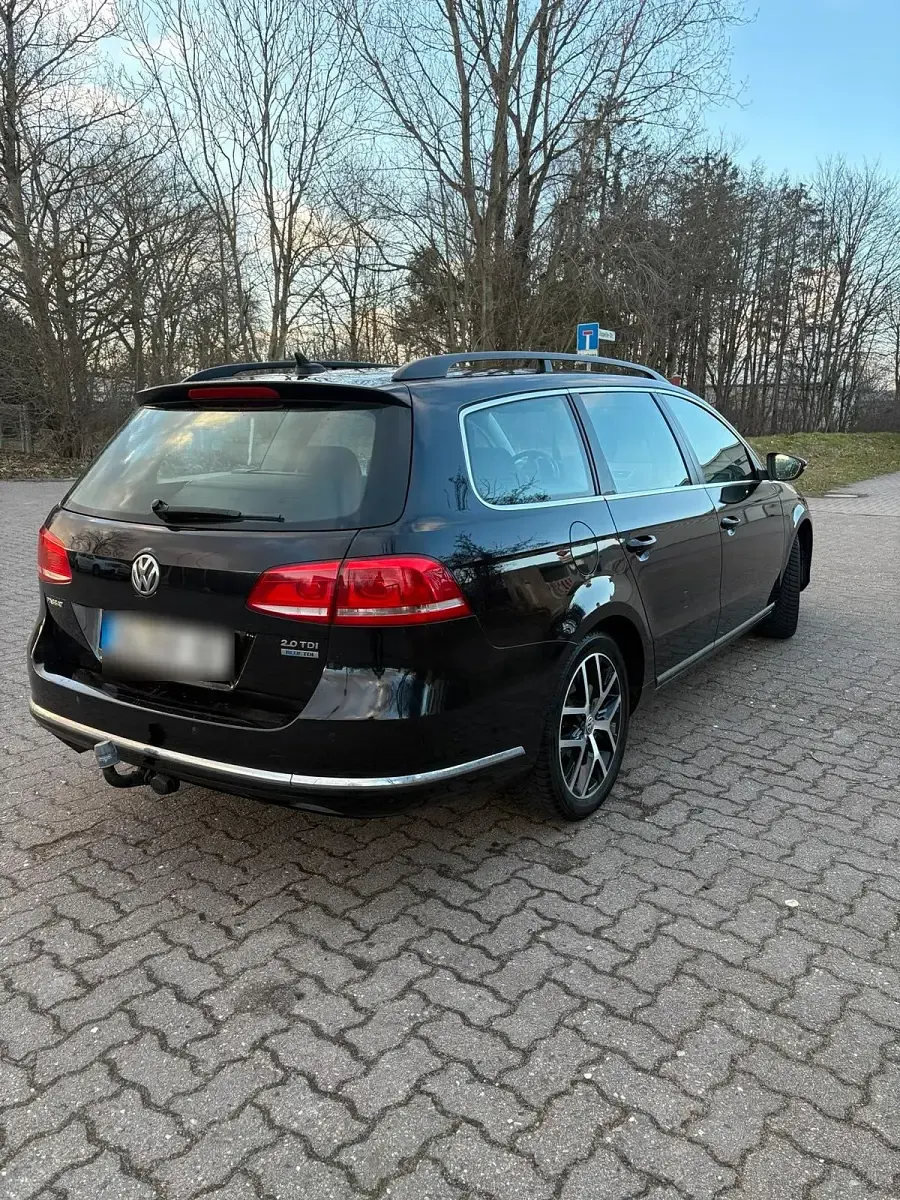 Gebraucht VW Passat 140 PS (102 kW) 2012 Schwarz Kombi