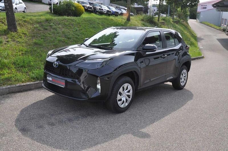 Schwarz Gebraucht 2022 Toyota Yaris Cross Business Edition SUV | 22.600 € (Fairer Preis) - Bild 1/4
