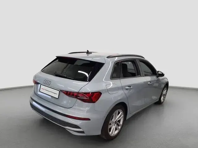 Gebraucht Audi A3 Sport 150 PS (110 kW) 2025 Grau Limousine
