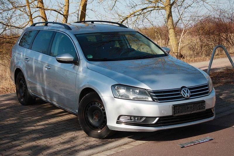 Gebraucht VW Passat Comfortline 122 PS (89 kW) 2013 Silber Kombi