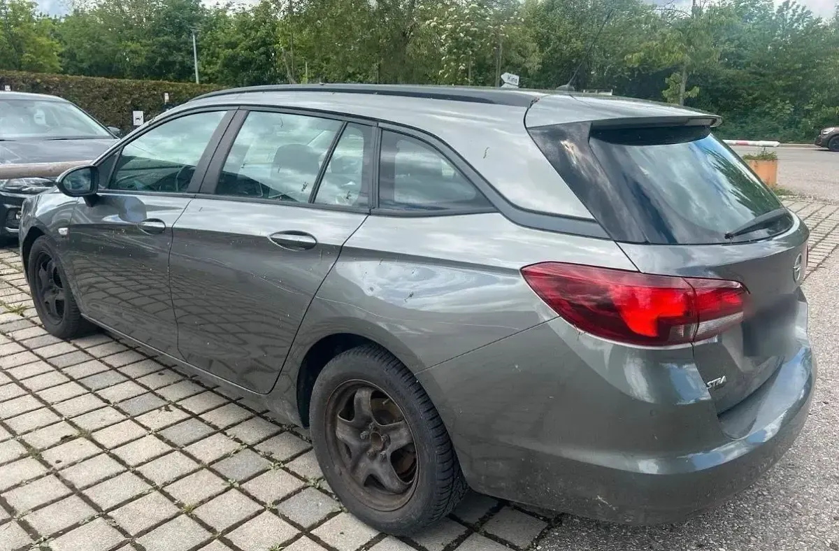 Gebraucht Opel Astra 120 PS (88 kW) 2019 Grau Kombi