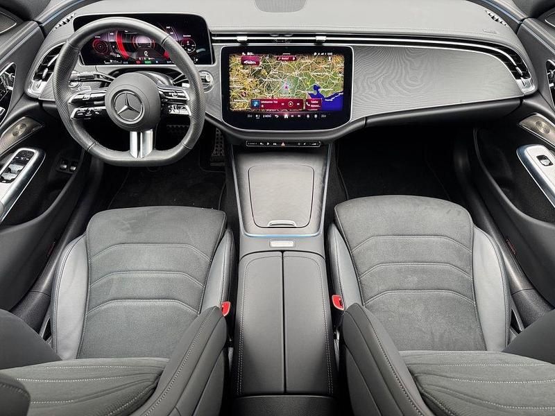 Gebraucht Mercedes E300 AMG 204 PS (150 kW) 2024 Graulack graphitgrau Limousine
