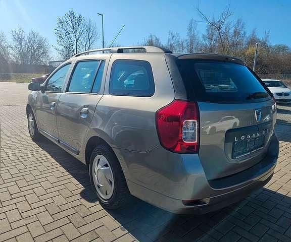 Gebraucht Dacia Logan MCV Lauréate 90 PS (66 kW) 2014 Weiß metallic Kombi