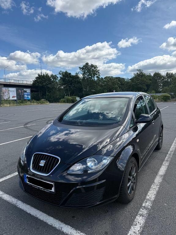 Schwarz Gebraucht 2010 Seat Altea Van / Kleinbus | 3.250 € (Guter Preis) - Bild 1/4
