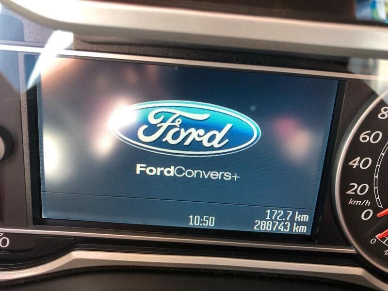 Grau Gebraucht 2009 Ford Galaxy Ghia Van / Kleinbus | 3.444 € - Bild 1/4