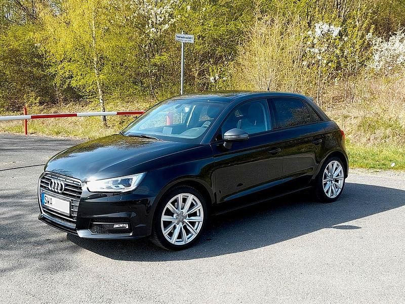 Gebraucht Audi A1 Sportback Design 125 PS (91 kW) 2015 Schwarz Kleinwagen