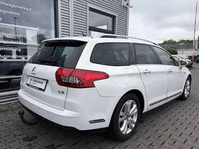 Gebraucht Citroën C5 Exclusive 156 PS (114 kW) 2013 Weiß Kombi