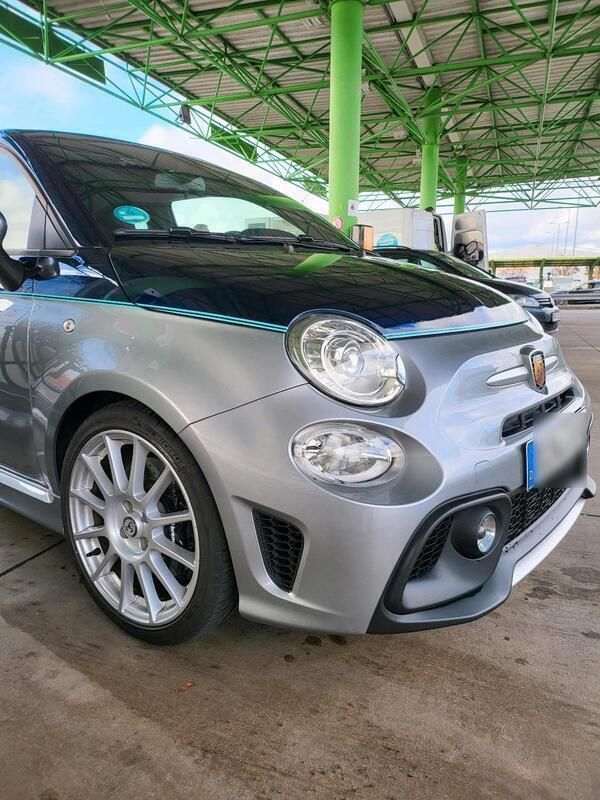 Grau Gebraucht 2019 Abarth 695C Cabrio | 29.900 € - Bild 1/4