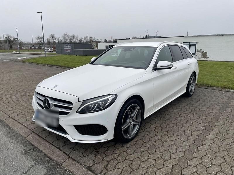 Gebraucht Mercedes C220 AMG line 170 PS (125 kW) 2016 Weiß Kombi