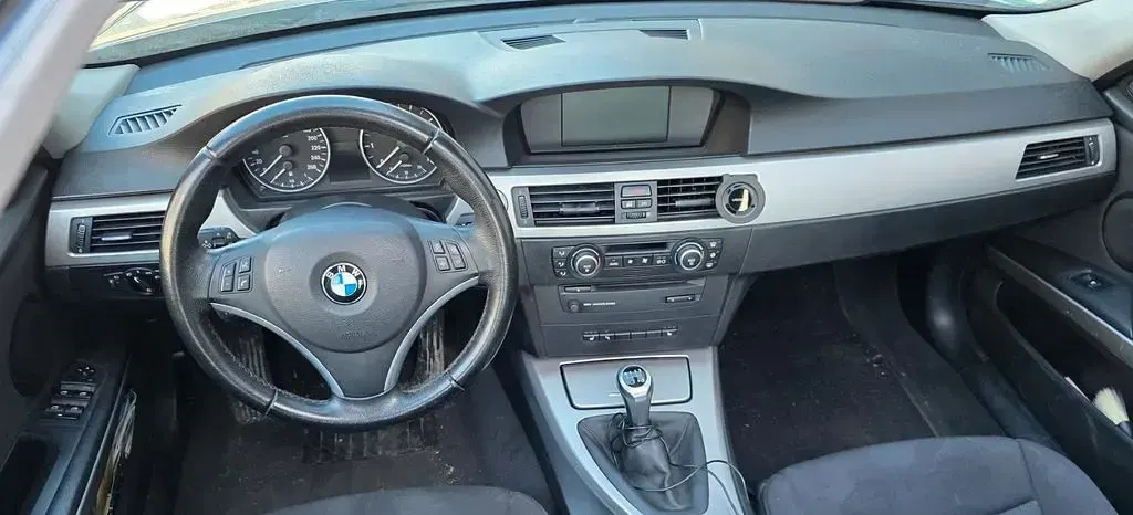 Gebraucht BMW 318 129 PS (94 kW) 2007 Silber Limousine