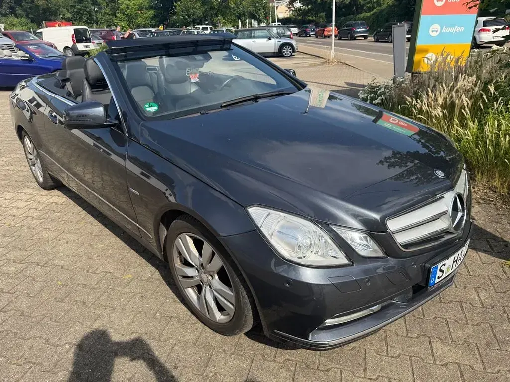 Gebraucht Mercedes E250 204 PS (150 kW) 2012 Grau Cabrio