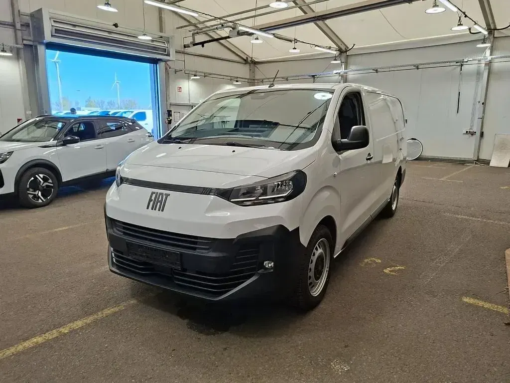 Gebraucht Fiat Scudo 179 PS (131 kW) 2025 Weiß Van