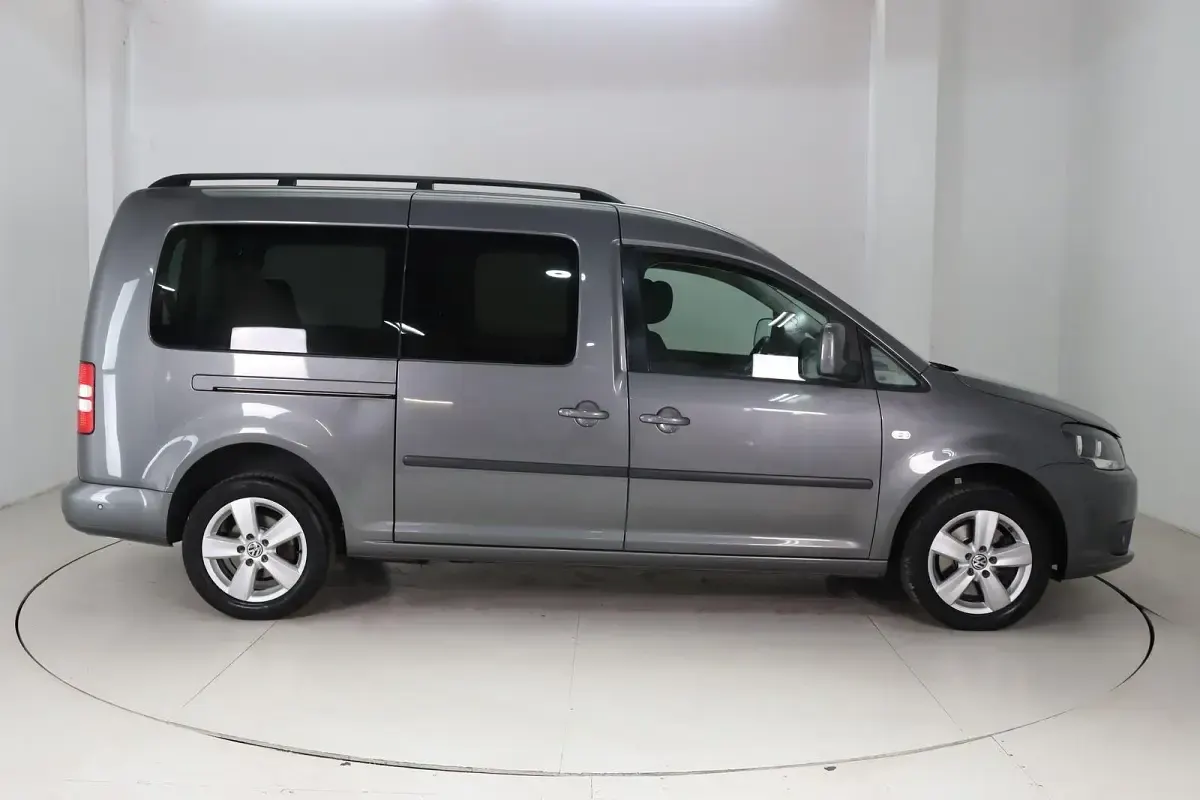 Gebraucht VW Caddy Maxi Edition 102 PS (75 kW) 2013 Grau Van / Kleinbus