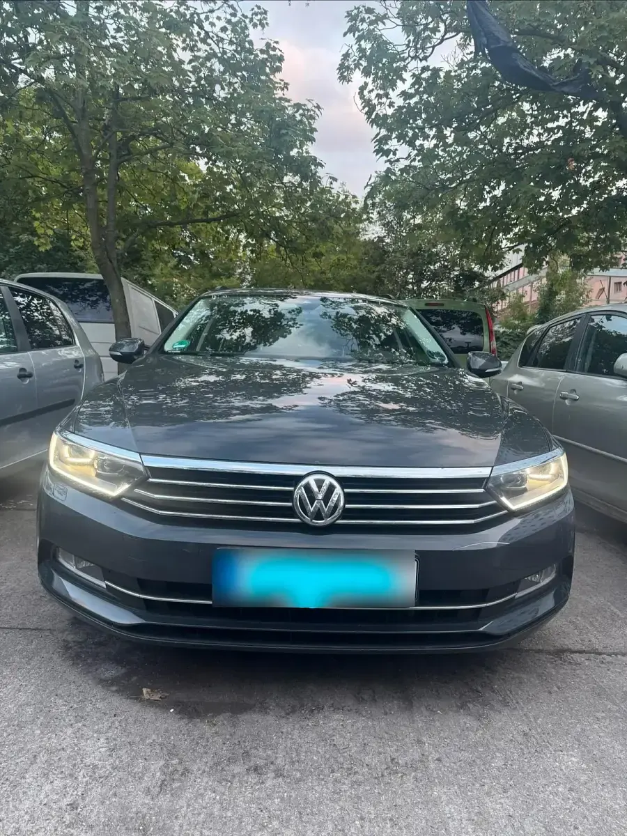 Gebraucht VW Passat 162 PS (119 kW) 2017 Grau Kombi
