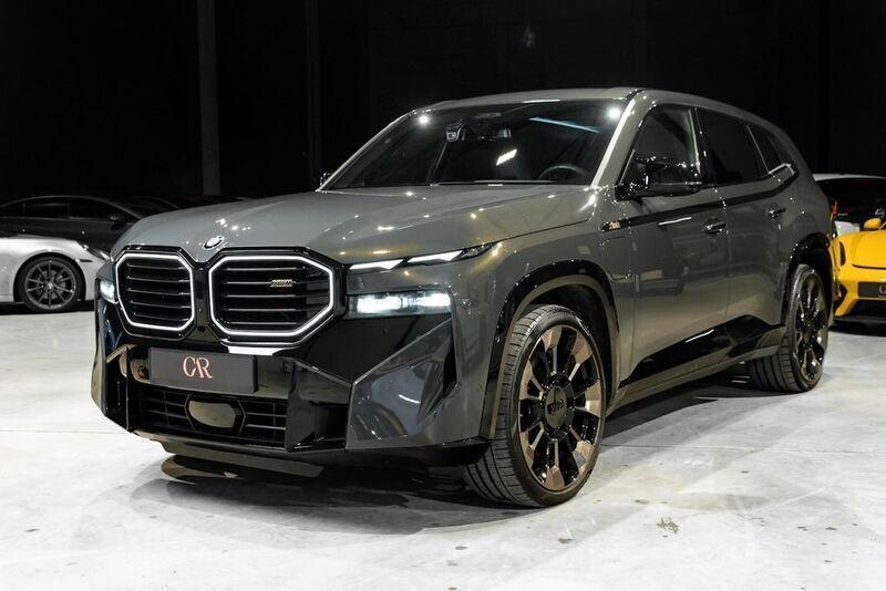 Grau Gebraucht 2023 BMW XM Performance SUV | 129.470 € (Fairer Preis) - Bild 1/4