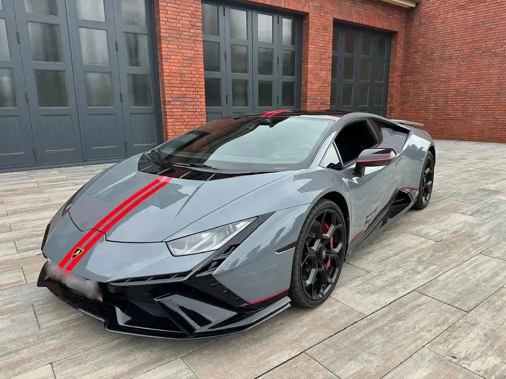 Gebraucht Lamborghini Huracán 640 PS (470 kW) 2023 Grau Coupé