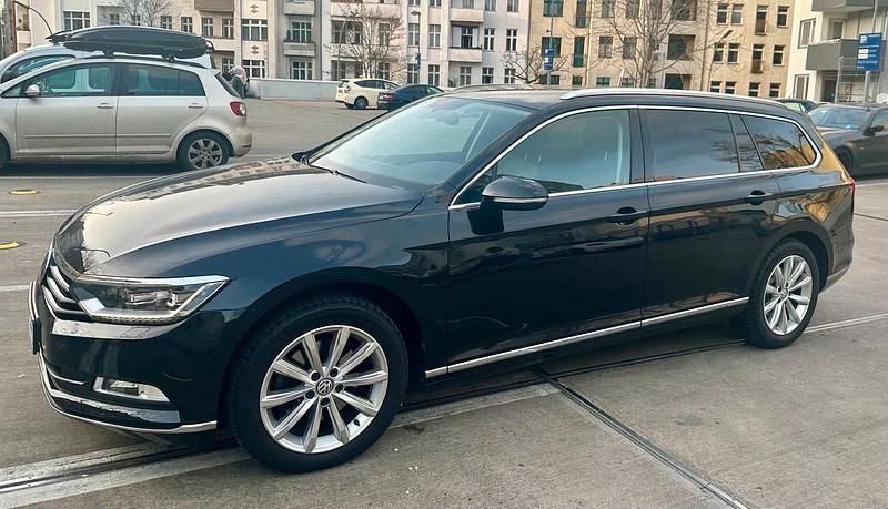 Gebraucht VW Passat 120 PS (88 kW) 2018 Schwarz Kombi