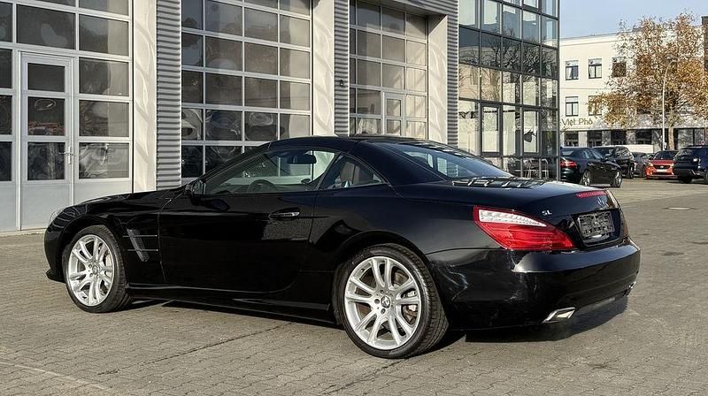 Gebraucht Mercedes SL350 306 PS (225 kW) 2012 Schwarz Cabrio