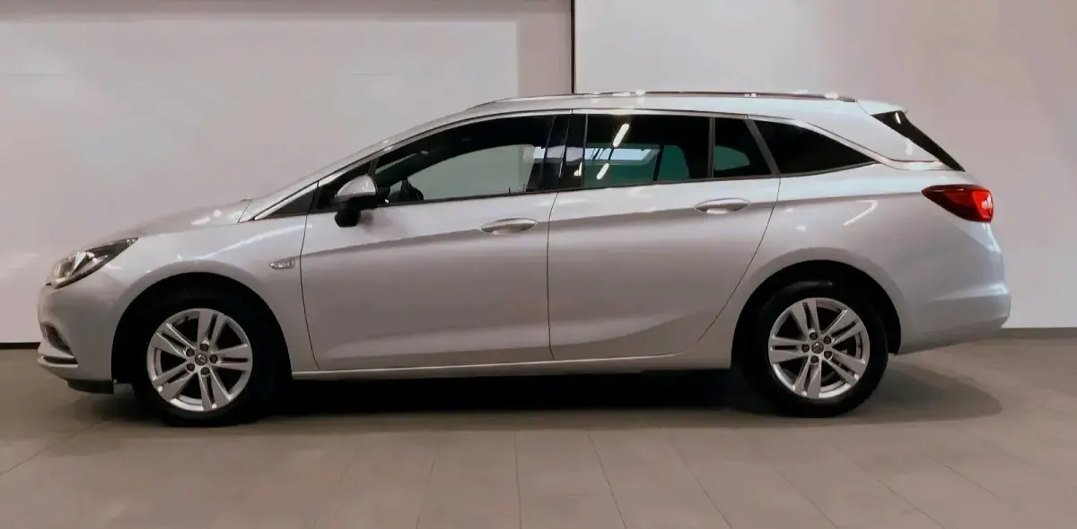 Gebraucht Opel Astra 110 PS (80 kW) 2016 Silber Kombi