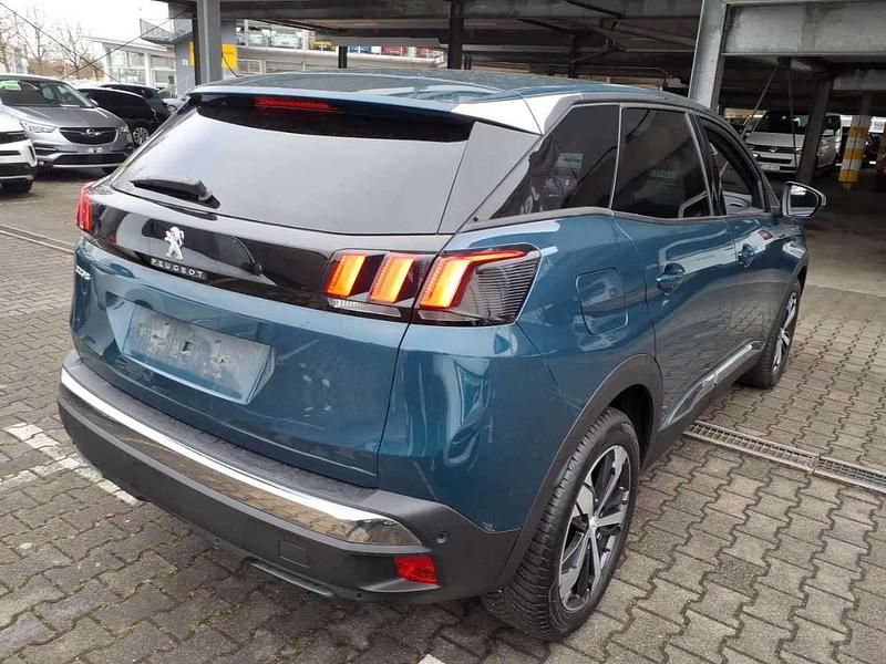Gebraucht Peugeot 3008 Allure 131 PS (96 kW) 2023 Lackierung blau celebes/metall SUV