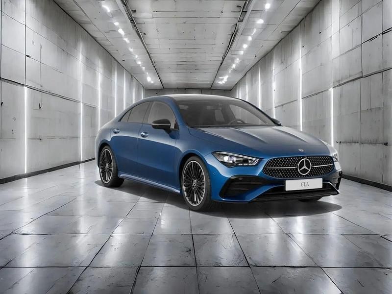 Gebraucht Mercedes CLA220 AMG 190 PS (139 kW) 2024 Metalliclack spektralblau (metallic) Limousine