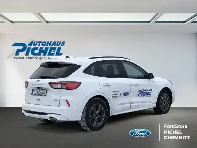 Gebraucht Ford Kuga ST-Line 190 PS (139 kW) 2023 Frostweiß SUV