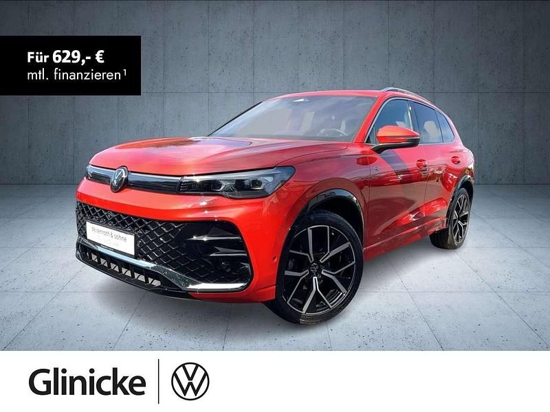Persimmon red metallic Gebraucht 2024 VW Tiguan R-line SUV | 47.605 € - Bild 1/1