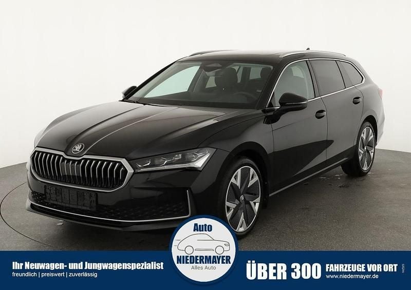 Schwarz Gebraucht 2024 Skoda Superb Selection Kombi | 40.995 € (Superpreis) - Bild 1/4