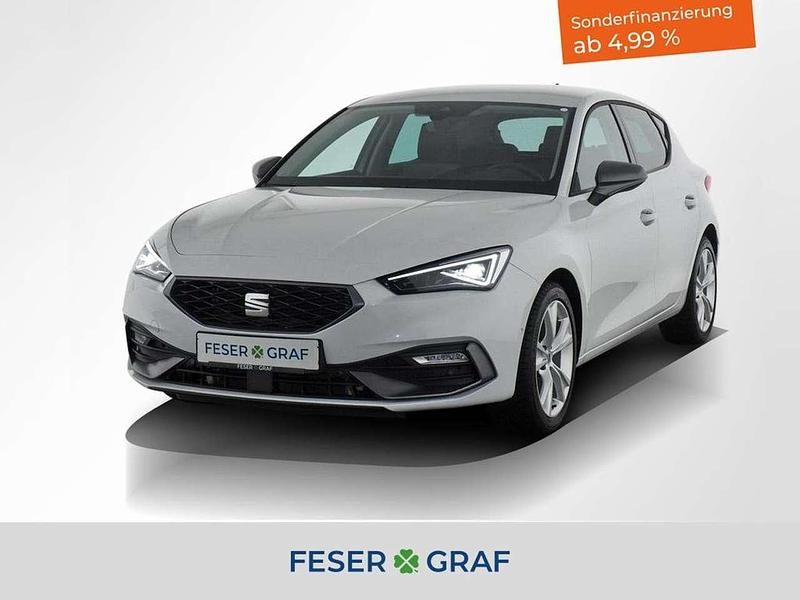 Weiss Gebraucht 2025 Seat Leon FR Limousine | 25.940 € (Fairer Preis) - Bild 1/4