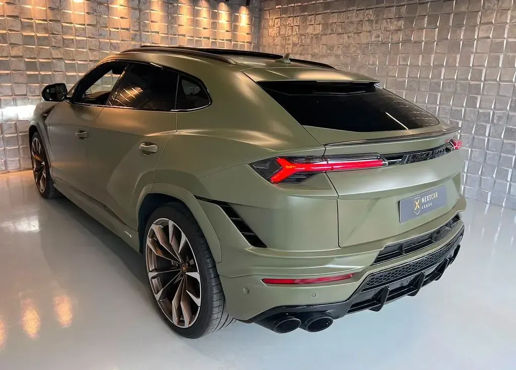 Gebraucht Lamborghini Urus 666 PS (489 kW) 2024 Grün SUV