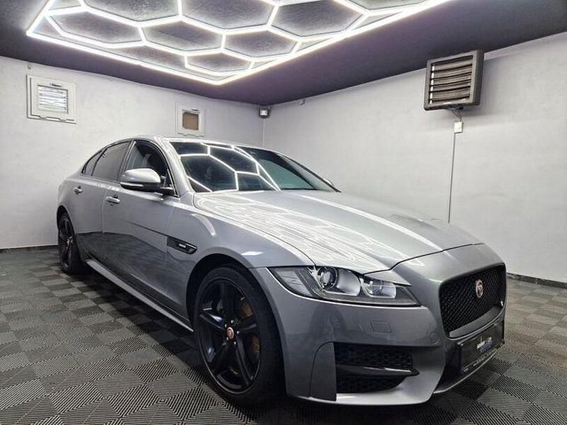 Gebraucht Jaguar XF R-Dynamic 300 PS (220 kW) 2019 Grau Limousine