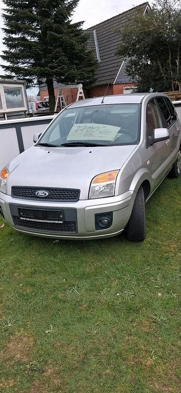 Gebraucht Ford Fusion 80 PS (58 kW) 2010 Silber Kleinwagen