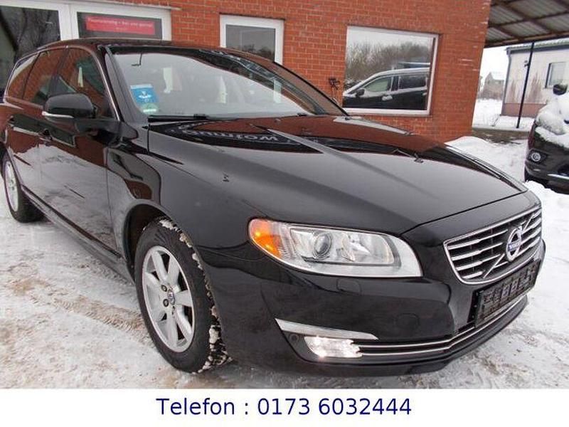 Gebraucht Volvo V70 Summum 181 PS (133 kW) 2014 Schwarz Kombi